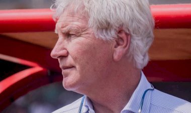 MARC BRYS DÉBRANCHE LA JOIE DES EGLISIENS!