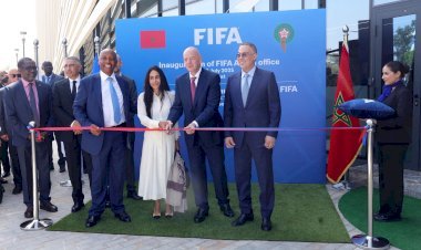 LE PRÉSIDENT DE LA CAF, LE DR PATRICE MOTSEPE, INAUGURE LE BUREAU AFRIQUE DE LA FIFA à RABAT !