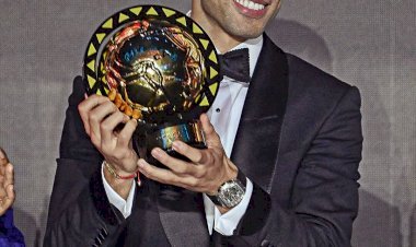 CAF Awards 2025: Achraf Hakimi surclasse Salah et Osimhen pour décrocher le prestigieux titre de ballon d'or africain !