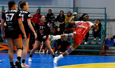 Serie A1: Leaticia Ateba explosive face à Ferrara!