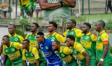 Coupe du Cameroun 2025 : Marc Onguene offre le trophée à Panthère Sportive du Ndé!