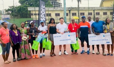 Open The Future : Suspense, abandons et domination pour la clôture !