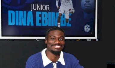 Mercato: Junior Dina-Ebimbe rebondit à Schalke 04, un nouveau défi en 2. Bundesliga !