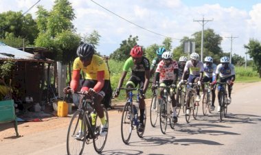 Transca 2026 : le peloton s’élance pour 95 km entre Figuil et Garoua !