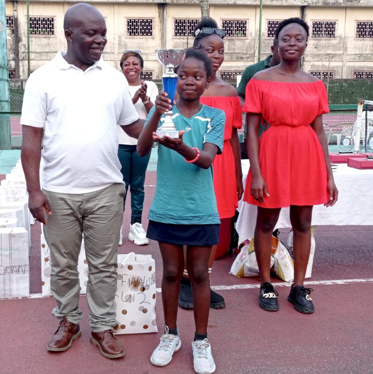 LA FEMME À L'HONNEUR AU TENNIS CLUB DE DOUALA.