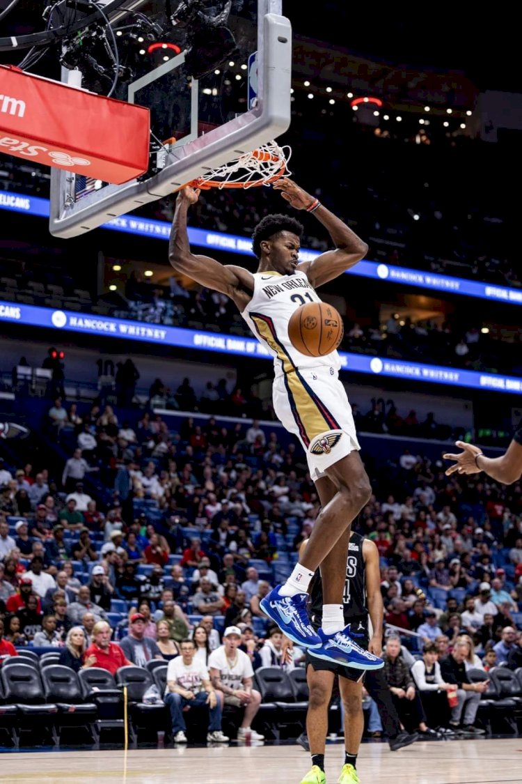 Basketball : Yves Missi Réalise Son Premier Double-Double en Carrière NBA.