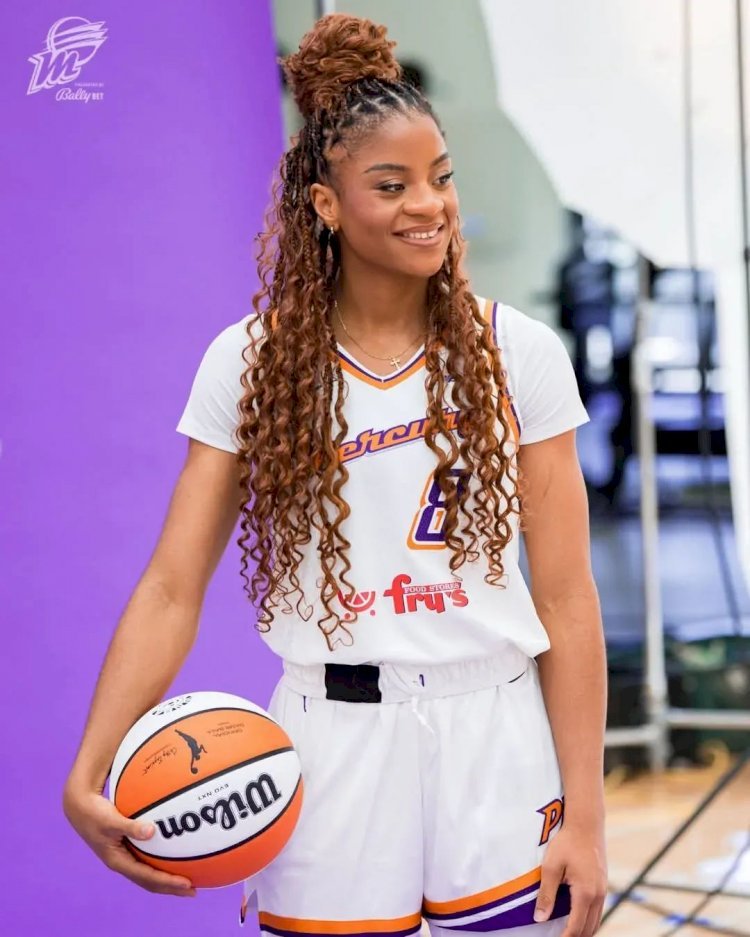 Basketball : Monique Akoa Makani Validée Par le Phoenix Mercury.