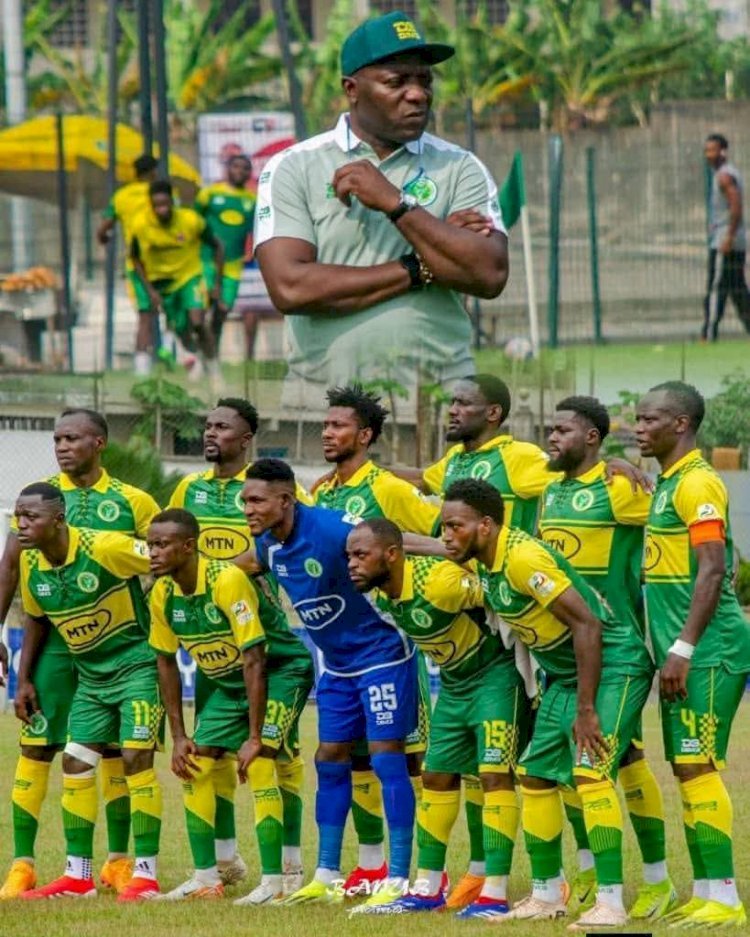 Coupe du Cameroun 2025 : Marc Onguene offre le trophée à Panthère Sportive du Ndé!