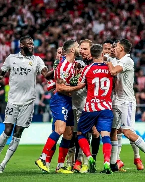 Football : Derby de Madrid, le Real frappe dans la folie !