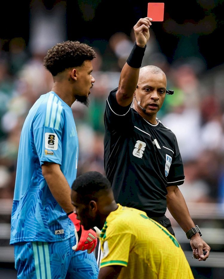 CDM 2026 : Trois cartons rouges dans le match d'ouverture, un record historique !