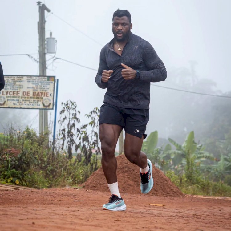 Sport: Francis Ngannou envoie de l’énergie positive aux Lionnes !
